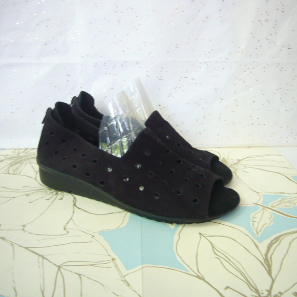 Vaneli Shoes - Vaneli Black Nubuck Laser cut polka dot Wedge Sandal - 10M Peep Toe Zip Back
